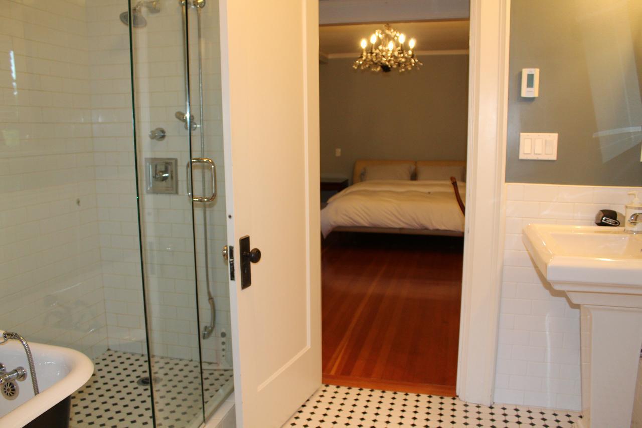 Cartier Guest House Vancouver Exterior photo
